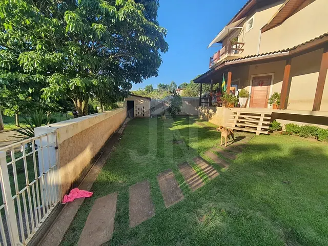Sobrado com 750m² 3 quartos e 4 banheiros, à venda, no bairro Colina (Caucaia do Alto) em Cotia