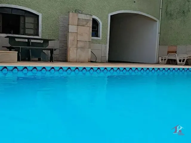 Sobrado com 250m² 3 quartos e 4 banheiros, à venda, no bairro Jardim Suarão (Praia) em Itanhaém