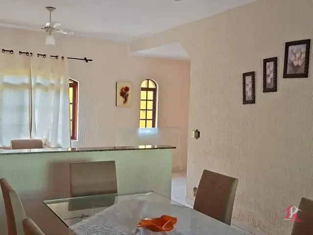 Sobrado com 250m² 3 quartos e 4 banheiros, à venda, no bairro Jardim Suarão (Praia) em Itanhaém