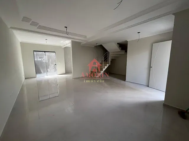 Sobrado com 144m² 3 quartos e 3 banheiros, à venda, no bairro Fazendinha em Curitiba