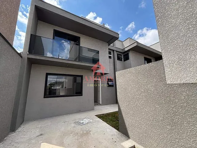 Sobrado com 144m² 3 quartos e 3 banheiros, à venda, no bairro Fazendinha em Curitiba