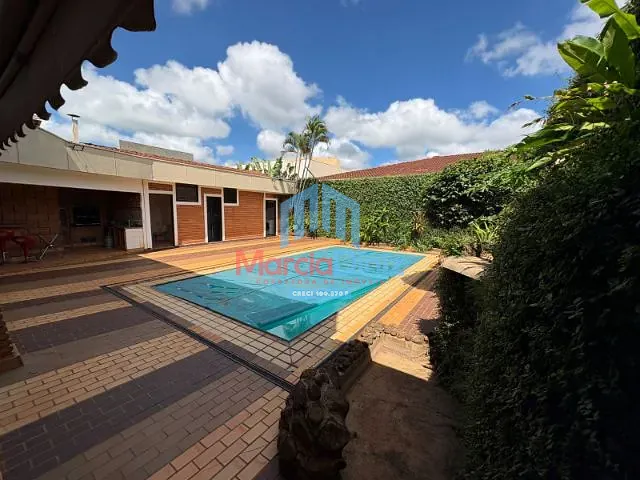 Sobrado com 420m² 3 quartos e 3 banheiros, à venda, no bairro Centro  em Ituverava