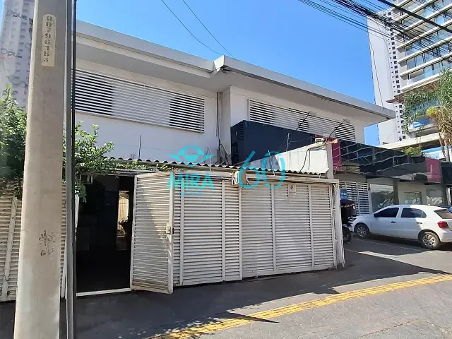 Sobrado com 688m², à venda, no bairro Setor Marista em Goiânia
