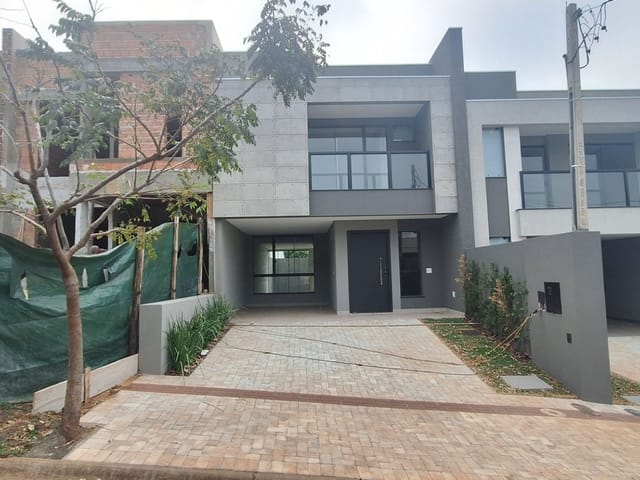 Sobrado com 148m² 3 quartos e 4 banheiros, à venda, no bairro Residencial Morada das Flores em Cambé