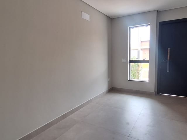 Sobrado com 148m² 3 quartos e 4 banheiros, à venda, no bairro Residencial Morada das Flores em Cambé