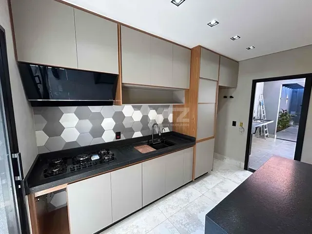 Sobrado com 166m² 3 quartos e 4 banheiros, à venda, no bairro Jardim Paraíso II em Botucatu