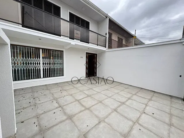 Sobrado 3 quartos e 4 banheiros, à venda, no bairro Boa Vista em Curitiba