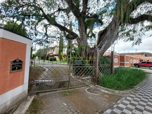 Sobrado 4 quartos e 3 banheiros, à venda, no bairro Quiririm em Taubaté