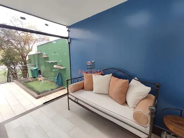 Sobrado com 360m² 3 quartos e 5 banheiros, à venda ou para alugar, no bairro Chácara Inglesa em São Paulo