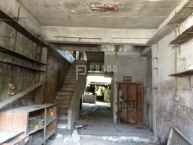 Sobrado com 335m², à venda, no bairro Centro em Pelotas