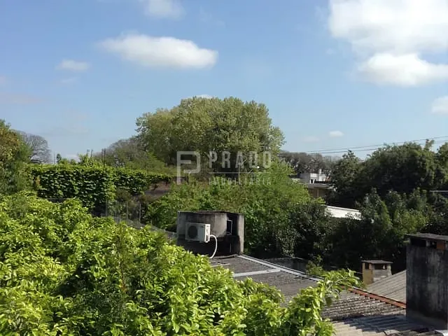 Sobrado com 335m², à venda, no bairro Centro em Pelotas