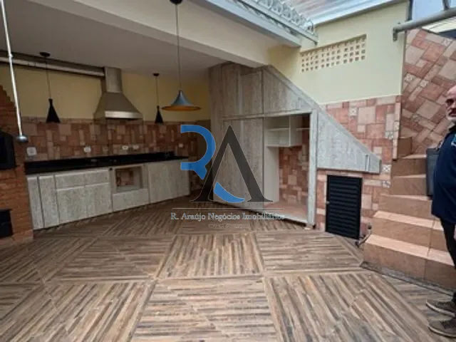 Sobrado 4 quartos e 3 banheiros, para alugar, no bairro Jardim Textil em São Paulo