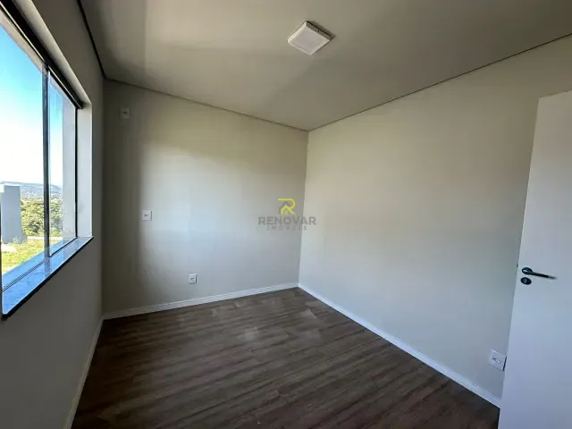 Sobrado com 126m² 3 quartos e 3 banheiros, à venda, no bairro Boqueirão em Guarapuava
