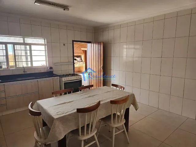 Sobrado com 380m² 4 quartos e 1 banheiro, à venda, no bairro Vila Aurora em Indaiatuba