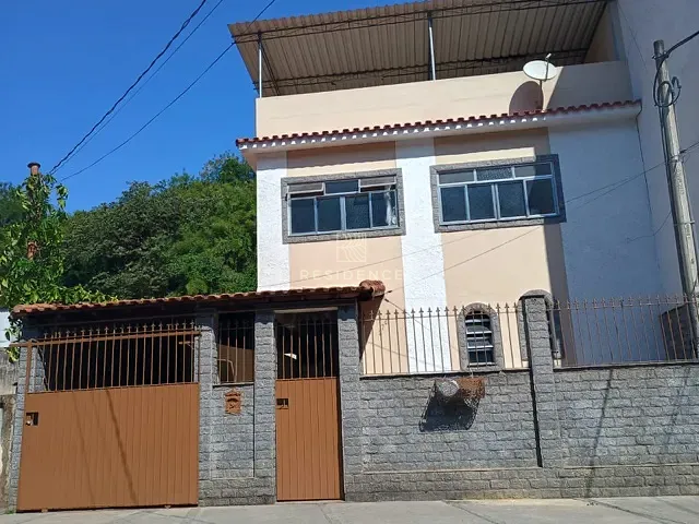 Sobrado com 490m² 6 quartos e 3 banheiros, à venda, no bairro Vila Americana em Volta Redonda