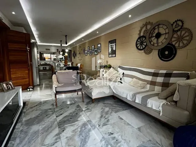 Sobrado com 377m² 7 quartos e 6 banheiros, à venda, no bairro Olivença em Ilhéus