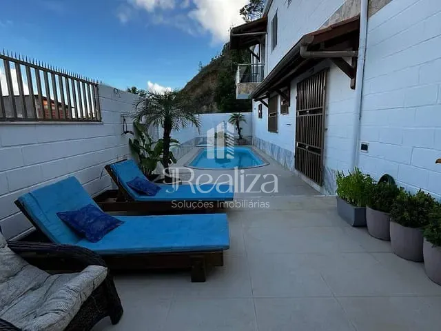 Sobrado com 377m² 7 quartos e 6 banheiros, à venda, no bairro Olivença em Ilhéus