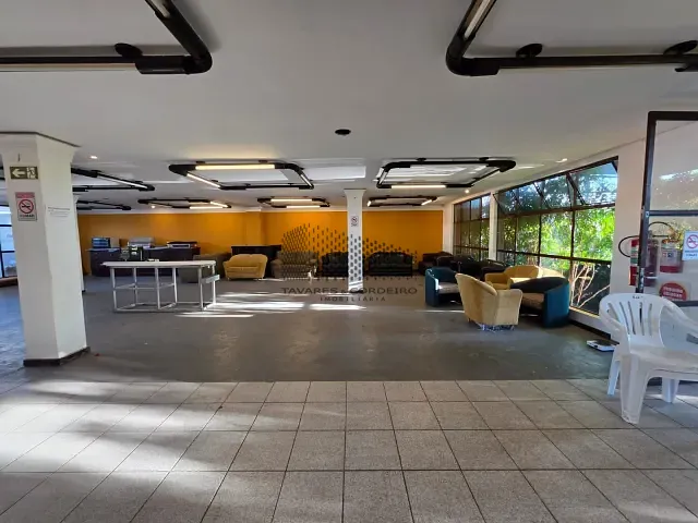 Sobrado com 650m², para alugar, no bairro Águas Belas em São José dos Pinhais