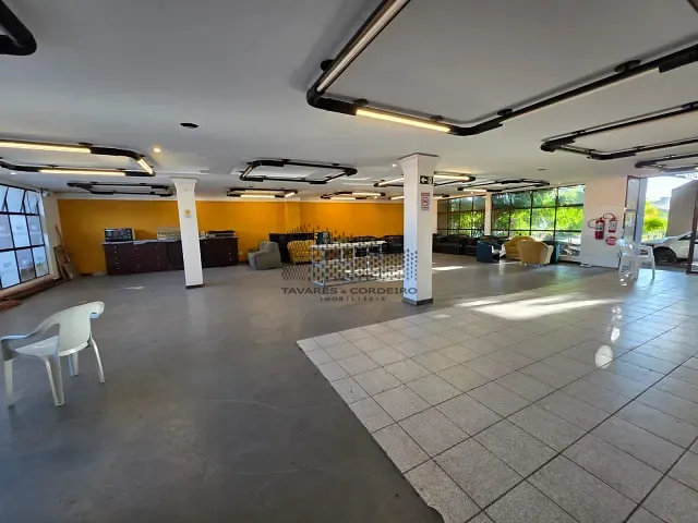 Sobrado com 650m², para alugar, no bairro Águas Belas em São José dos Pinhais