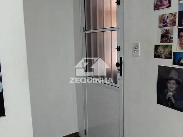 Sobrado com 182m² 4 quartos e 2 banheiros, à venda, no bairro Pestana em Osasco