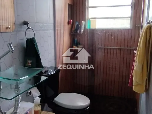 Sobrado com 182m² 4 quartos e 2 banheiros, à venda, no bairro Pestana em Osasco