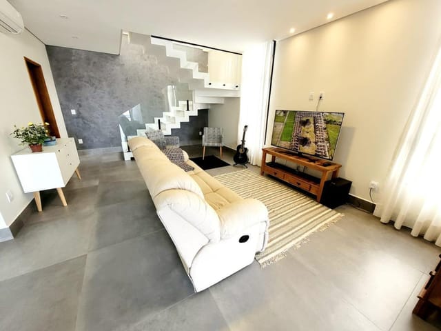 Sobrado com 360m² 3 quartos e 6 banheiros, à venda, no bairro Jardim Reserva Bom Viver de Indaiatuba em Indaiatuba