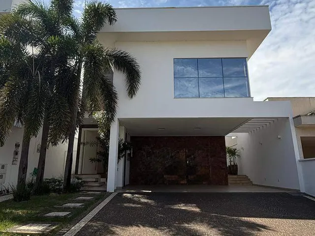 Sobrado com 360m² 3 quartos e 4 banheiros, para alugar, no bairro Plano Diretor Sul em Palmas