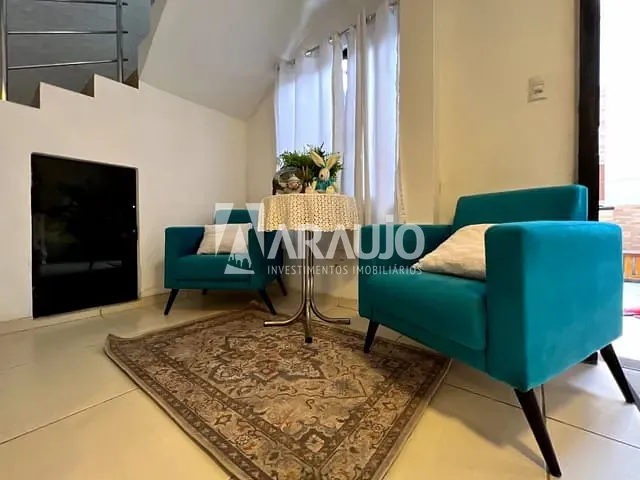 Sobrado com 270m² 2 quartos e 3 banheiros, à venda, no bairro São Vicente em Itajaí