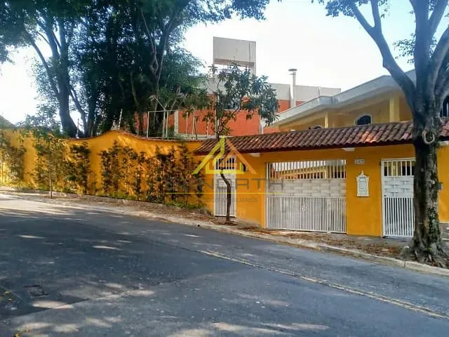 Sobrado com 570m², para alugar, no bairro Vila Santos em São Paulo