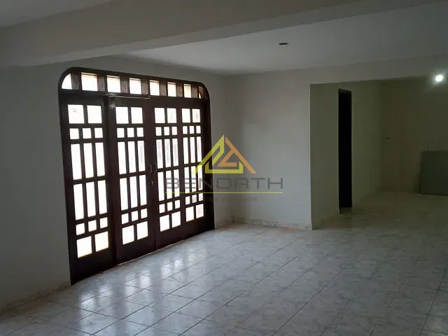Sobrado com 570m², para alugar, no bairro Vila Santos em São Paulo