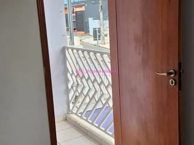 Sobrado com 262m² 3 quartos e 1 banheiro, à venda, no bairro Vila Camilópolis em Santo André