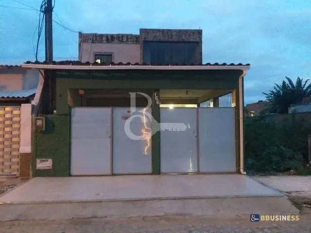 Casa com 180m² 3 quartos e 1 banheiro, à venda, no bairro Parque Jóquei Club em Campos dos Goytacazes