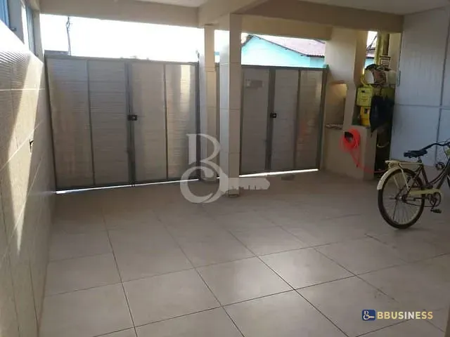 Casa com 180m² 3 quartos e 1 banheiro, à venda, no bairro Parque Jóquei Club em Campos dos Goytacazes