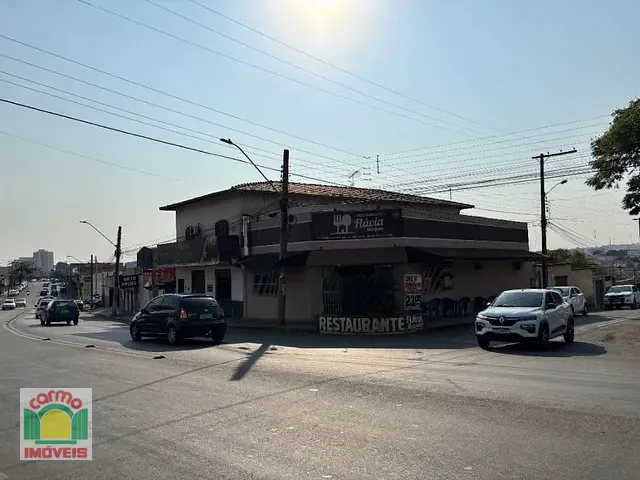 Sobrado com 645m² 3 quartos e 2 banheiros, à venda, no bairro Setor Central em Anápolis