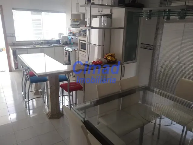 Sobrado 3 quartos e 1 banheiro, à venda, no bairro Vila Paiva em São Paulo