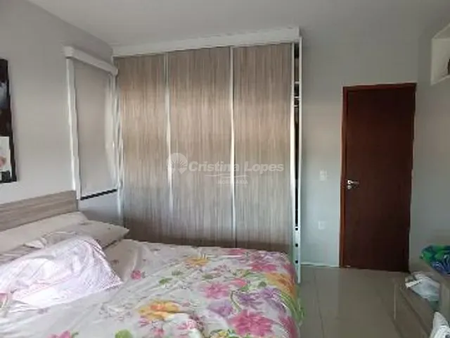 Sobrado com 575m² 4 quartos e 5 banheiros, à venda, no bairro Macaúba em Teresina