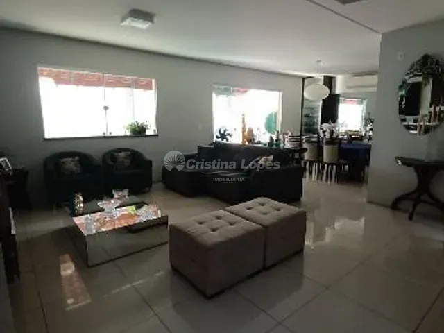 Sobrado com 575m² 4 quartos e 5 banheiros, à venda, no bairro Macaúba em Teresina