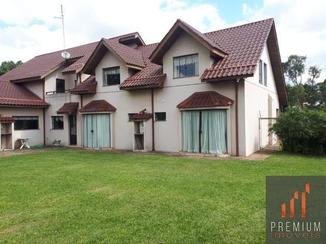 Sobrado com 479m², à venda, no bairro CENTRO em CARAMBEÍ