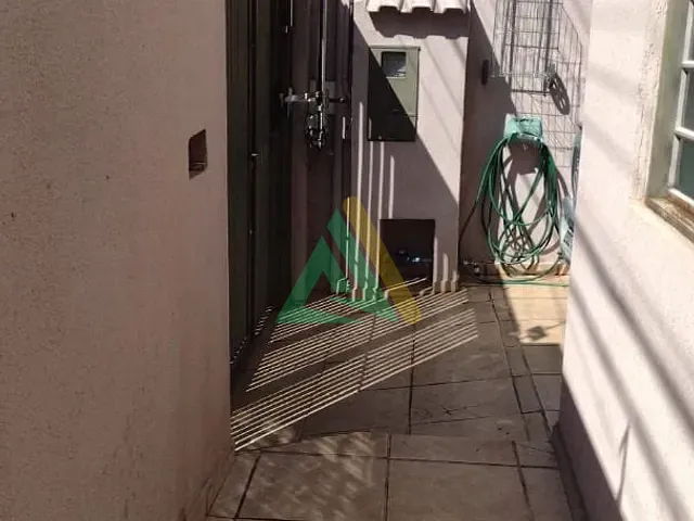 Sobrado com 86m² 2 quartos e 2 banheiros, à venda, no bairro Centro em Mogi Mirim