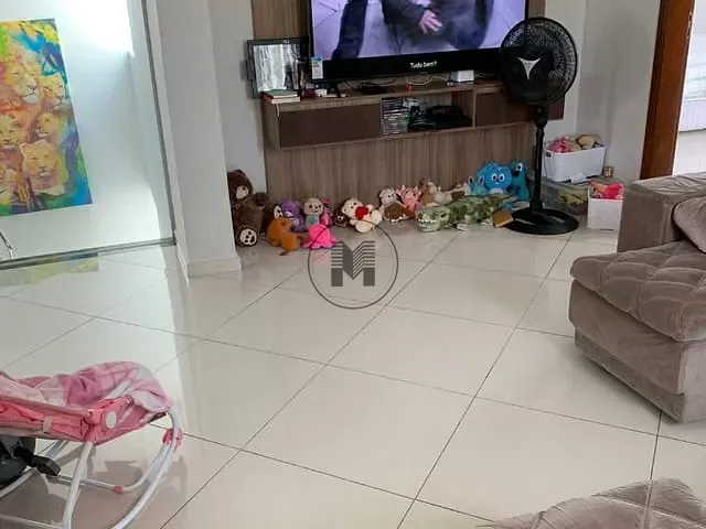 Sobrado com 250m² 3 quartos e 4 banheiros, à venda, no bairro Santa Rita em Aparecida