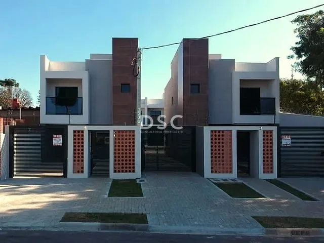 Sobrado com 124m² 3 quartos e 2 banheiros, à venda, no bairro Guaíra em Curitiba