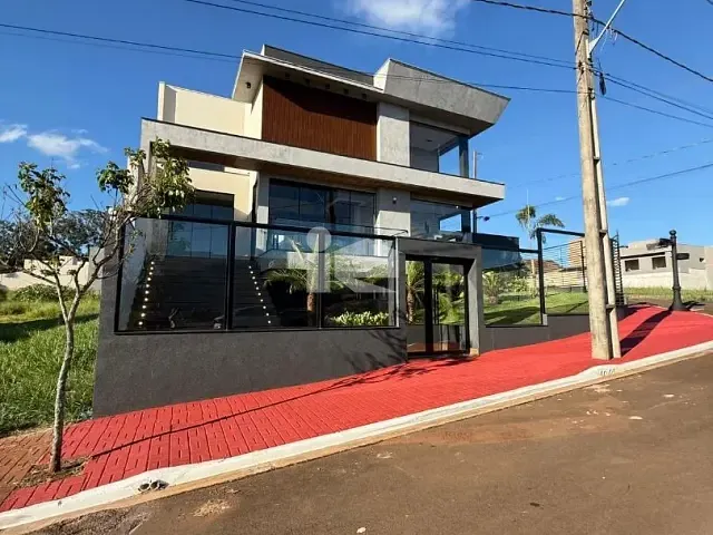 Sobrado com 307m² 3 quartos e 4 banheiros, à venda, no bairro Residencial Belmonte em Rolândia