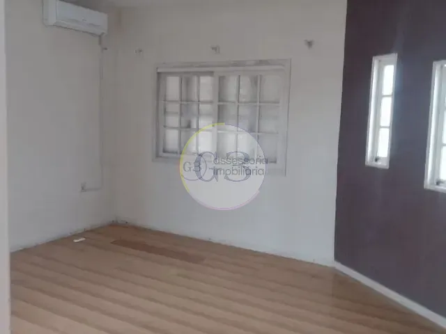 Sobrado com 60m² 2 quartos e 1 banheiro, para alugar, no bairro Areal em Pelotas