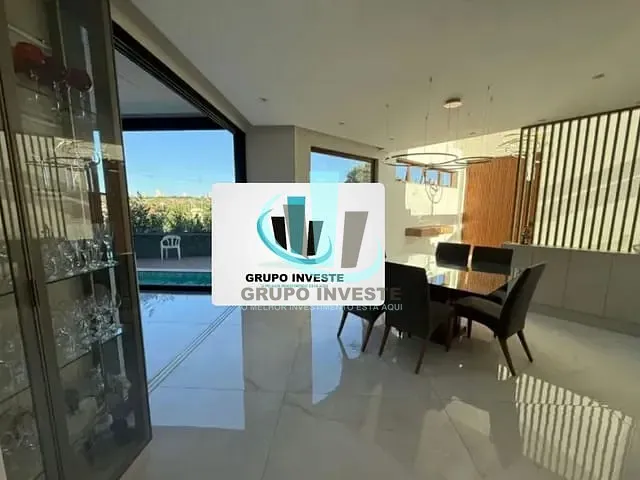 Sobrado com 509m² 4 quartos e 6 banheiros, à venda, no bairro Residencial e Comercial Quinta das Laranjeiras em Araraquara