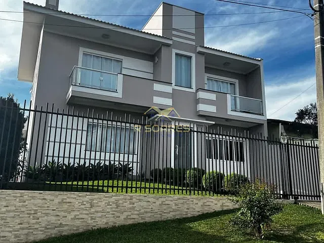 Sobrado com 600m² 3 quartos e 3 banheiros, à venda, no bairro Vila Prohmann em São Mateus do Sul