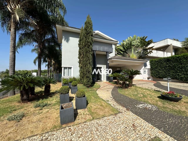 Sobrado com 434m² 4 quartos e 5 banheiros, à venda, no bairro Cidade Vera Cruz em Aparecida de Goiânia