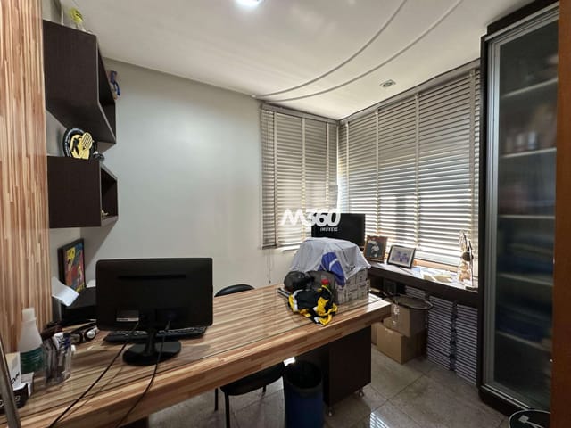 Sobrado com 434m² 4 quartos e 5 banheiros, à venda, no bairro Cidade Vera Cruz em Aparecida de Goiânia