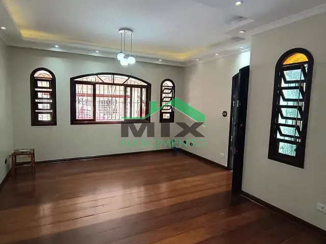 Sobrado com 250m² 4 quartos e 4 banheiros, para alugar, no bairro Taboão em São Bernardo do Campo