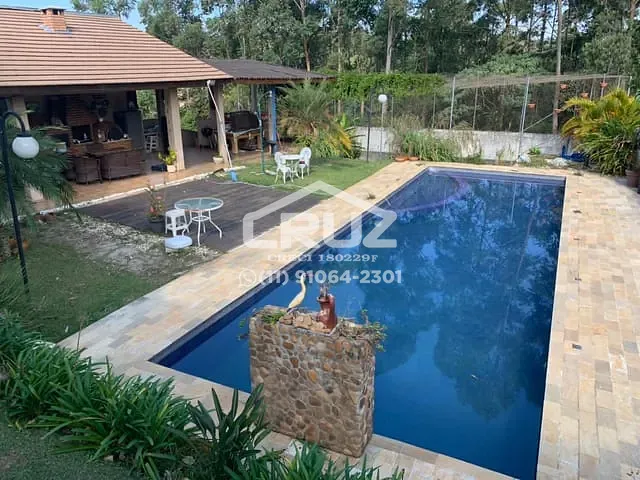 Sobrado com 400m² 5 quartos e 4 banheiros, à venda, no bairro Santa Inês em Mairiporã