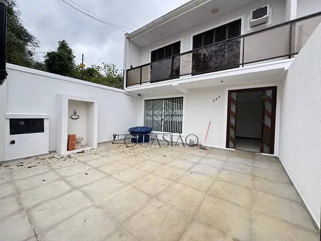 Sobrado 3 quartos e 3 banheiros, à venda, no bairro Boa Vista em Curitiba